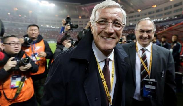 老师撩起裙子让我挺进去