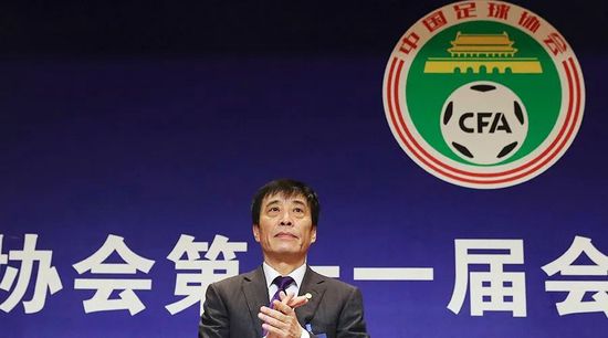 少妇看av一二三区