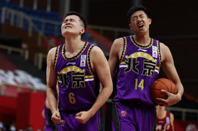 与三个老外三p销魂经历